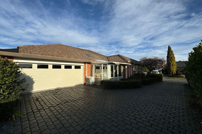 Photo of property in 1/3 Cottesmore Close, Burnside, Christchurch, 8053