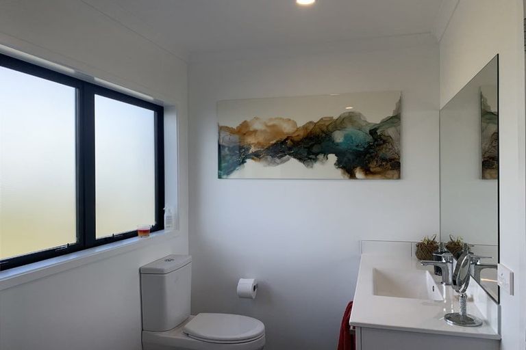 Photo of property in 6/2 Frances Bryers Road, Hobsonville, Auckland, 0616