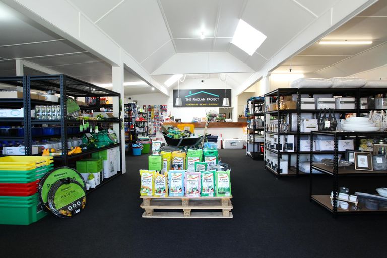 Photo of property in 1 Wallis Lane, Orewa, 0931