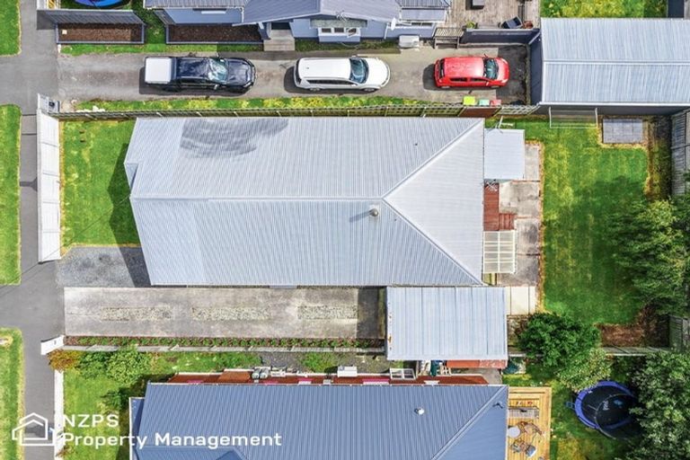 Photo of property in 324 Bay View Road, South Dunedin, Dunedin, 9012