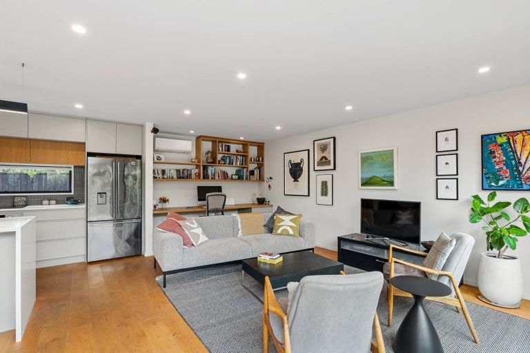 Photo of property in 199a Springfield Road, St Albans, Christchurch, 8014