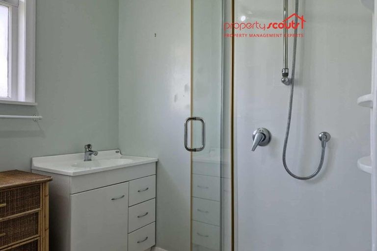 Photo of property in 42 Banks Street, Marfell, New Plymouth, 4310