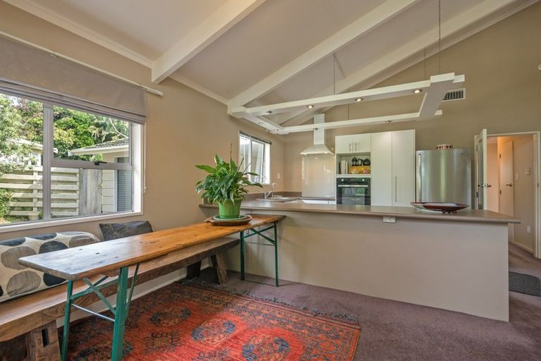 Photo of property in 16 Antrim Place, Hokowhitu, Palmerston North, 4410
