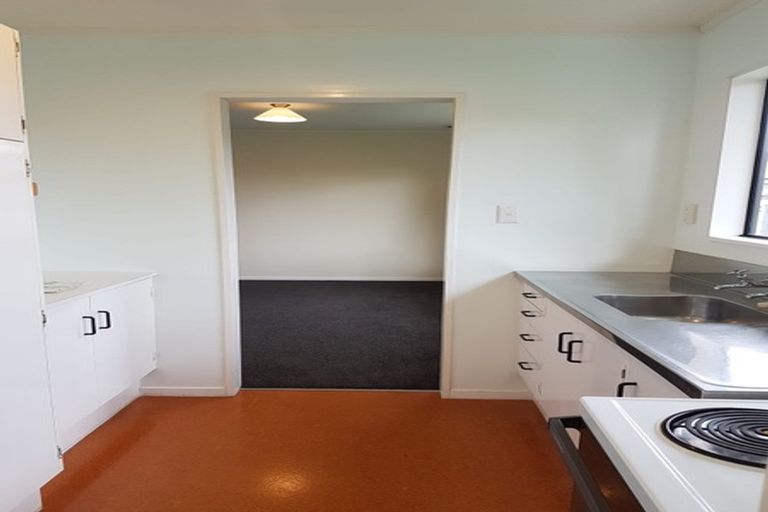 Photo of property in 2/22 Gadsby Street, Avalon, Lower Hutt, 5011