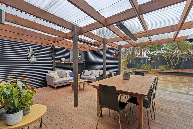 Photo of property in 56 Bowhill Road, New Brighton, Christchurch, 8083