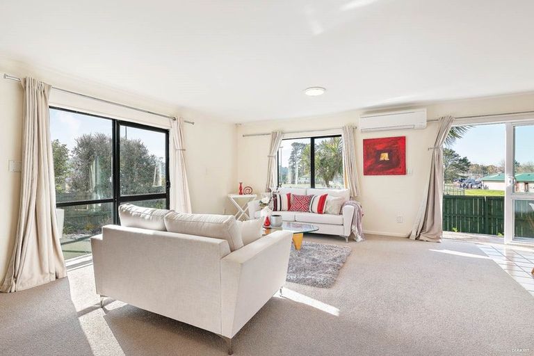 Photo of property in 1/106 Seymour Road, Sunnyvale, Auckland, 0612