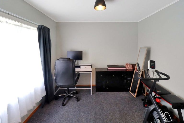 Photo of property in 1/15 Eldon Grove, Taita, Lower Hutt, 5019