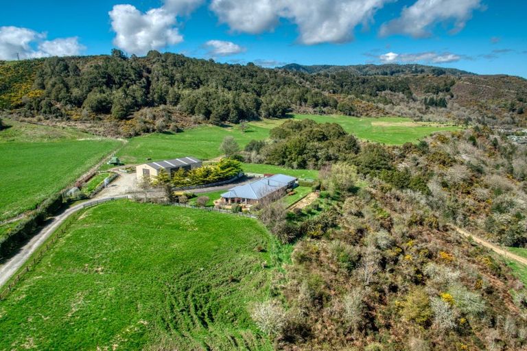 Photo of property in 22 Butts Road, Reefton, 7830