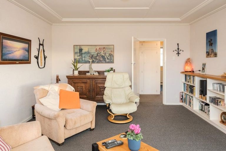 Photo of property in 10 Solway Street, Holmes Hill, Oamaru, 9401