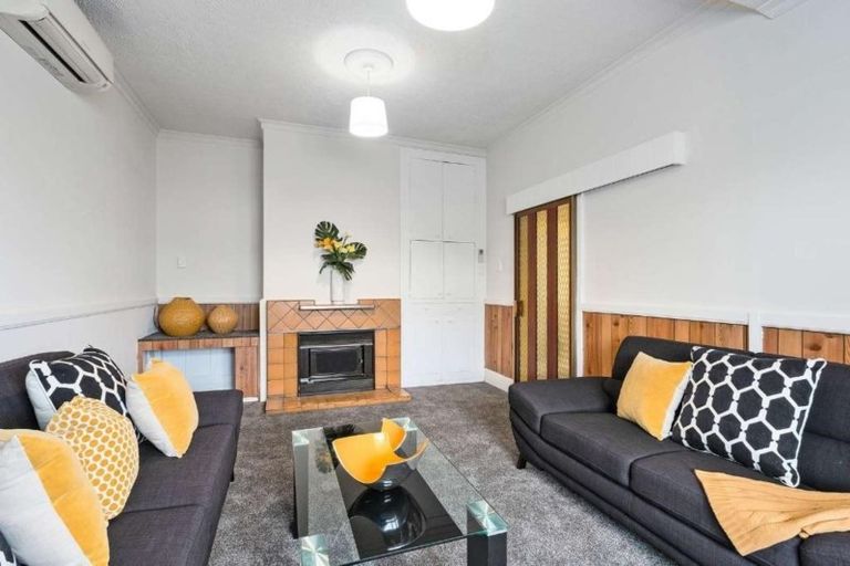 Photo of property in 17 Hart Street, Woolston, Christchurch, 8023