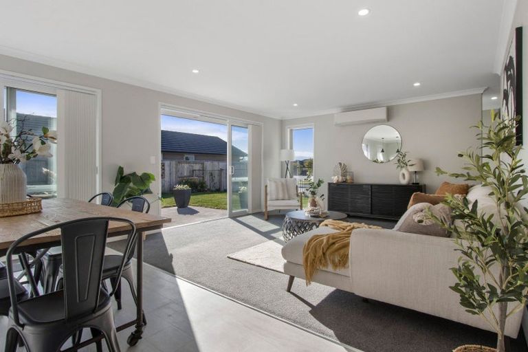 Photo of property in 23 Kahawai Place, Omokoroa, 3114