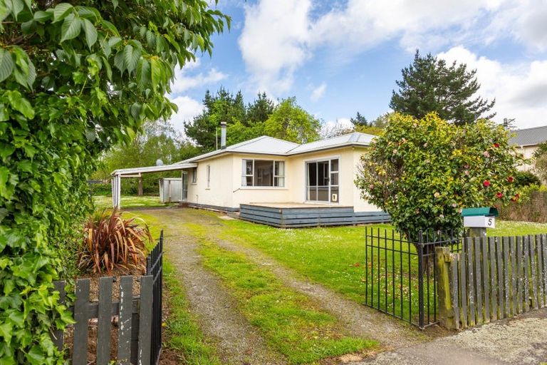 Photo of property in 5 Ormond Street, Woodville, 4920