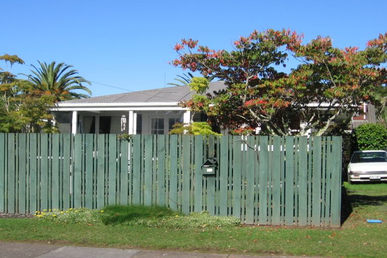 Photo of property in 14 Forest Glen, Orewa, 0931