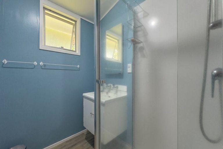 Photo of property in 106 Moore Place, Whangamata, 3620