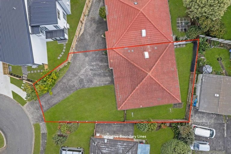 Photo of property in 7a Kirrama Place, Conifer Grove, Takanini, 2112