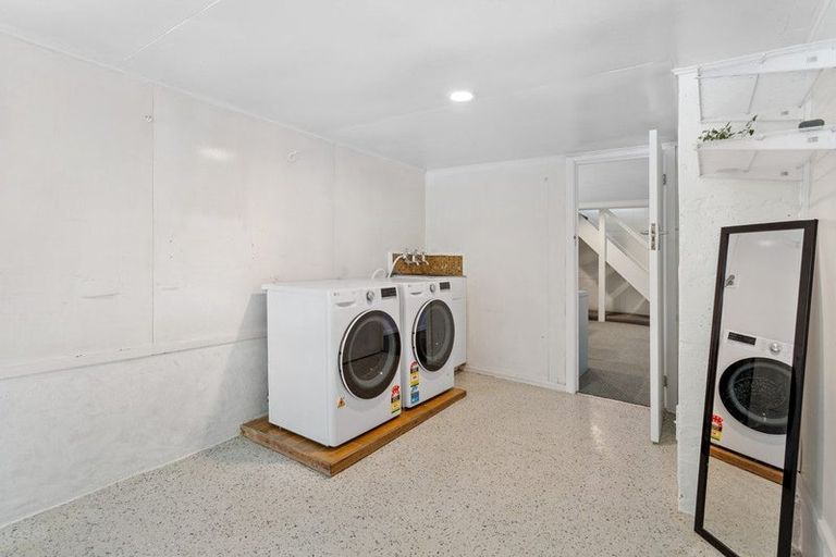 Photo of property in 9a Matata Street, Blockhouse Bay, Auckland, 0600