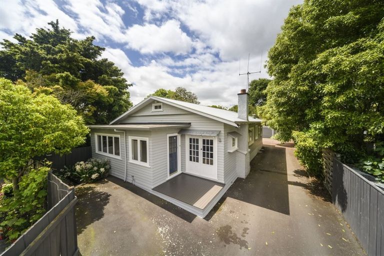 Photo of property in 42 Te Awe Awe Street, Hokowhitu, Palmerston North, 4410