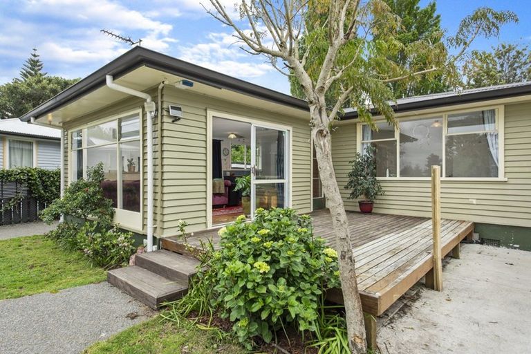 Photo of property in 14 Stirling Grove, Greerton, Tauranga, 3112