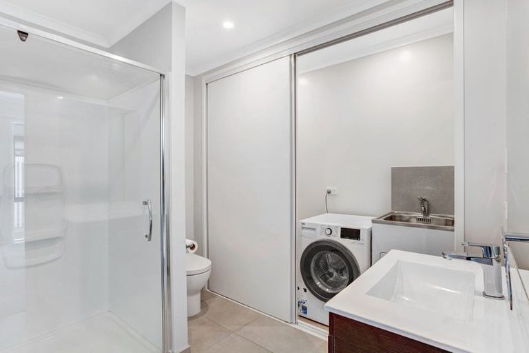 Photo of property in 22 Mollusc Road, Hobsonville, Auckland, 0616