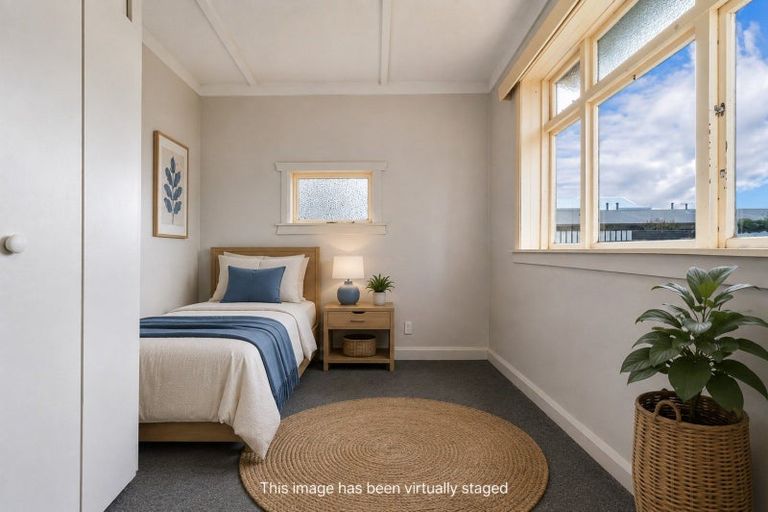 Photo of property in 378a Oxford Street, Levin, 5510