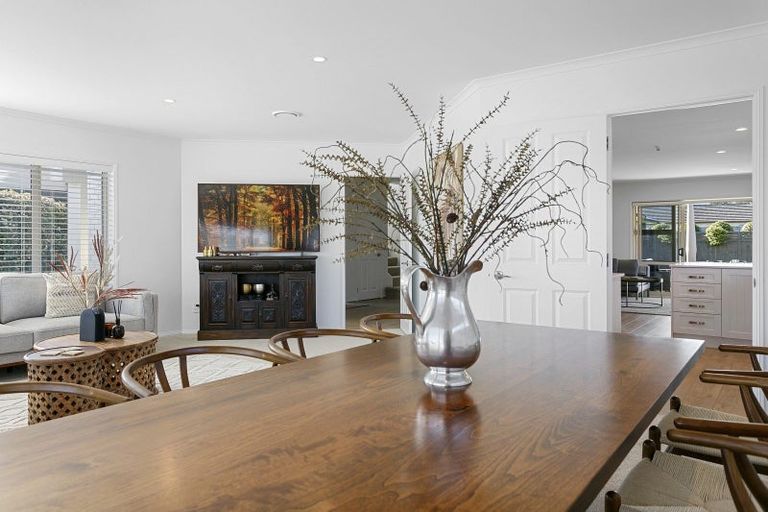 Photo of property in 14 Ernest Kemp Rise, Wharewaka, Taupo, 3330