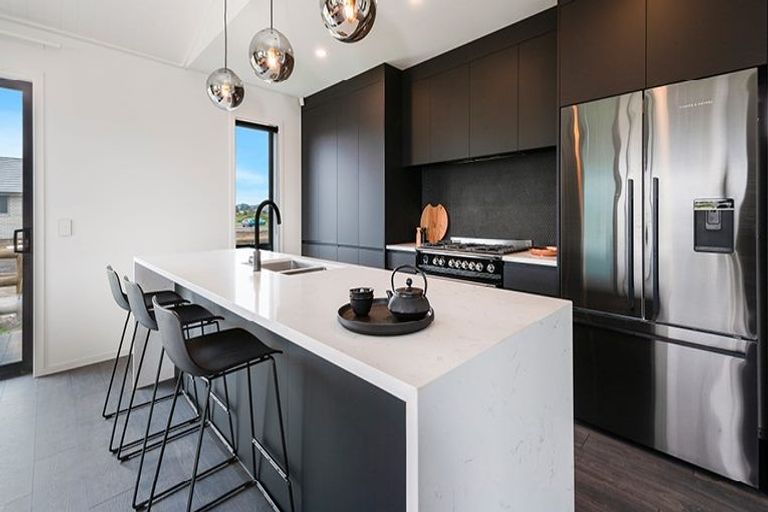 Photo of property in 11 Kara Place, Wharewaka, Taupo, 3330