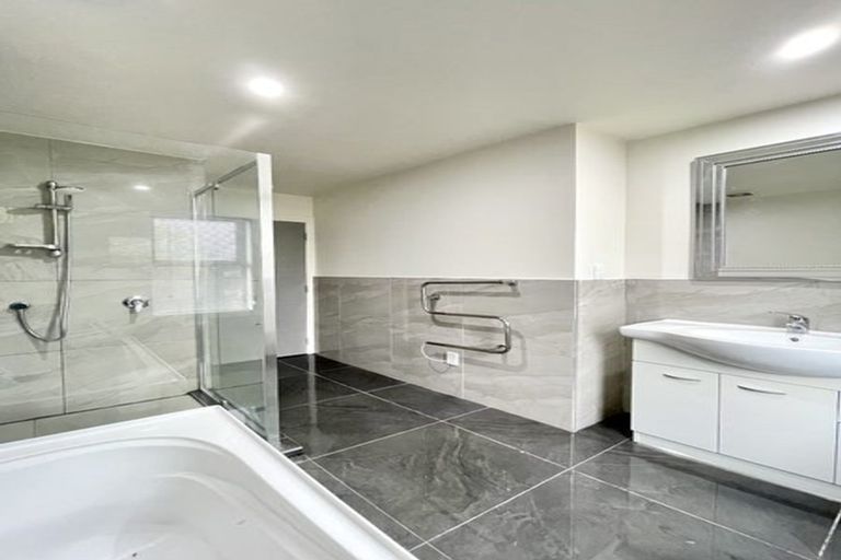 Photo of property in 85 Tiro Tiro Road, Levin, 5510