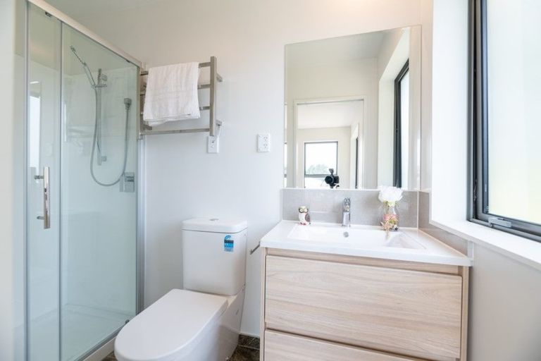 Photo of property in 4 Piccolo Court, Kumeu, 0810