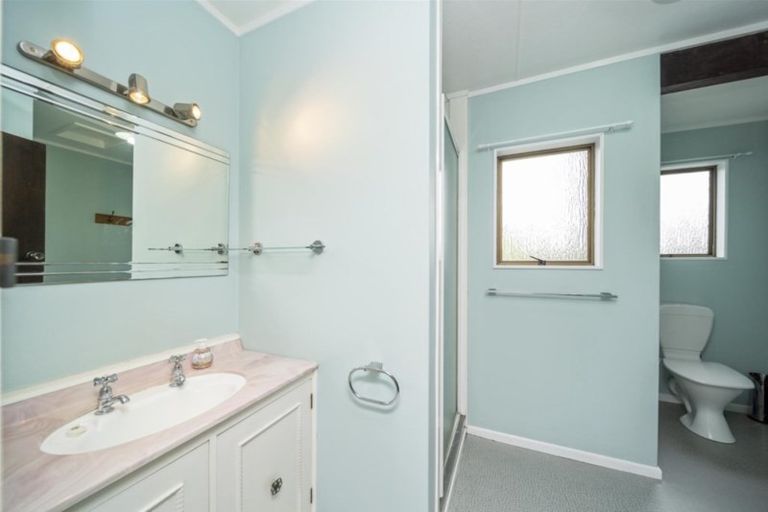 Photo of property in 8 Matai Place, Hawera, 4610