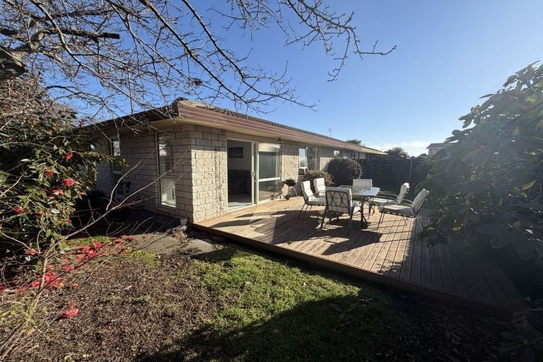 Photo of property in 2/1 Tahi Place, Belfast, Christchurch, 8051
