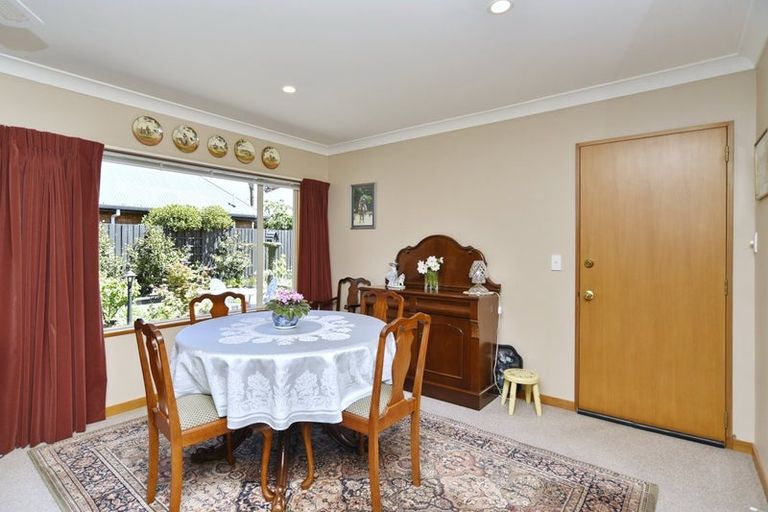 Photo of property in 20-22 Kingsbury Avenue, Rangiora, 7400