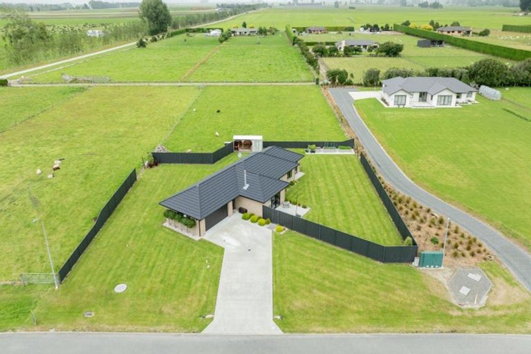 Photo of property in 11 Tui Place, Edendale, Wyndham, 9893