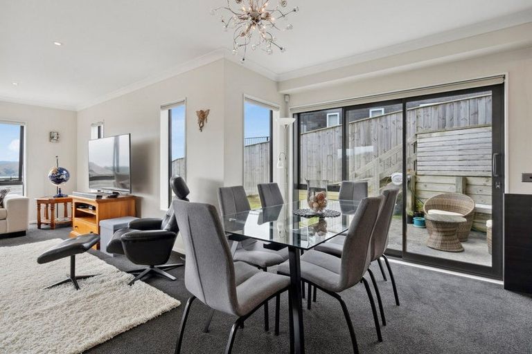 Photo of property in 81 Endeavour Drive, Whitby, Porirua, 5024