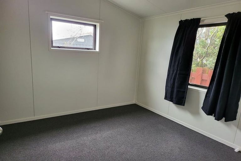 Photo of property in 67 Rhodes Drive, Kelvin Grove, Palmerston North, 4414