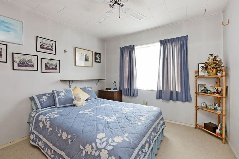 Photo of property in 27 Trevelyan Street, Onekawa, Napier, 4110