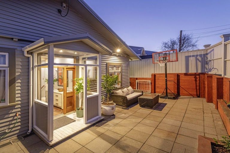 Photo of property in 56 Overtoun Terrace, Hataitai, Wellington, 6021