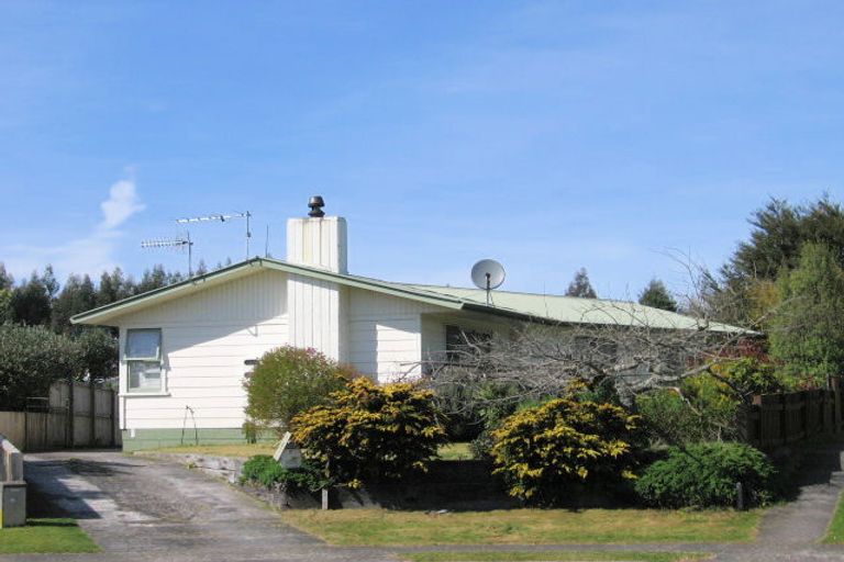 Photo of property in 7 Adam Place, Mangakakahi, Rotorua, 3015