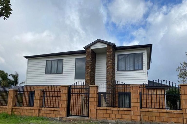 Photo of property in 5 Hawkley Close, Flat Bush, Auckland, 2019