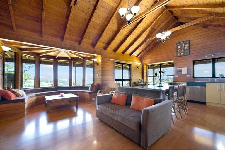 Photo of property in 182a Spur Road, Stillwater, Silverdale, 0993