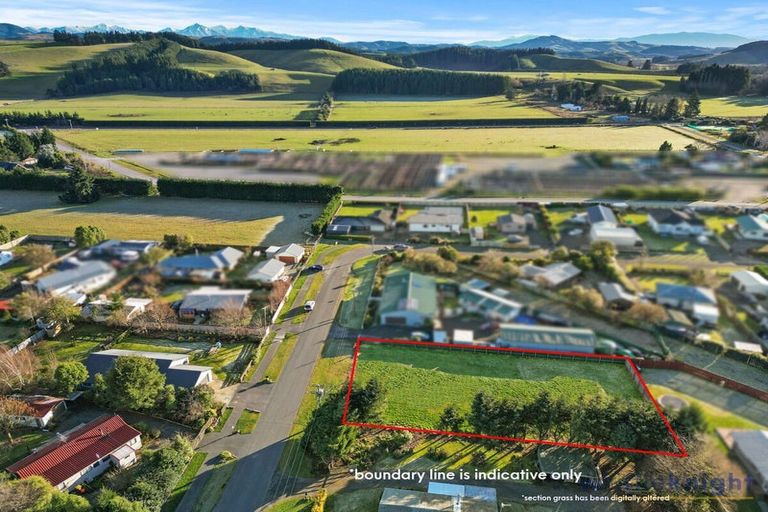 Photo of property in 14 Gift Street, Coalgate, 7673