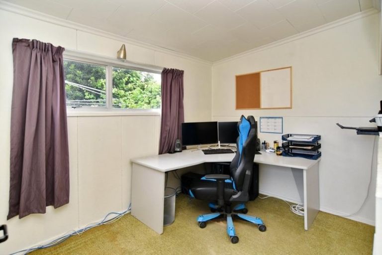 Photo of property in 10 Weston Place, Rangiora, 7400