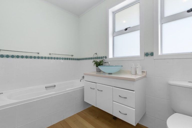 Photo of property in 1 Lemon Grove Avenue, Otumoetai, Tauranga, 3110