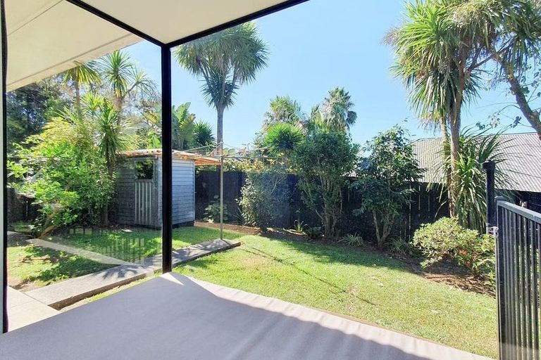 Photo of property in 2/35 Salisbury Road, Birkdale, Auckland, 0626