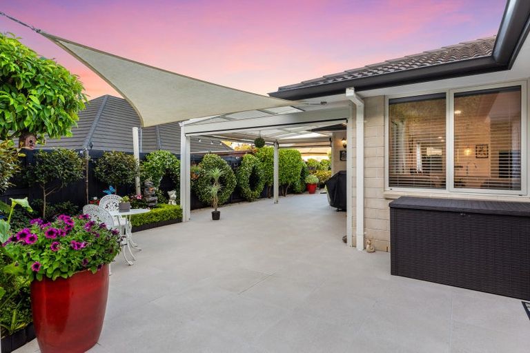 Photo of property in 17 Hansard Place, Bethlehem, Tauranga, 3110