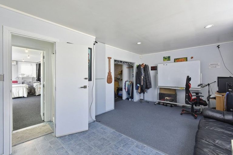 Photo of property in 13 Omana Road, Papatoetoe, Auckland, 2025