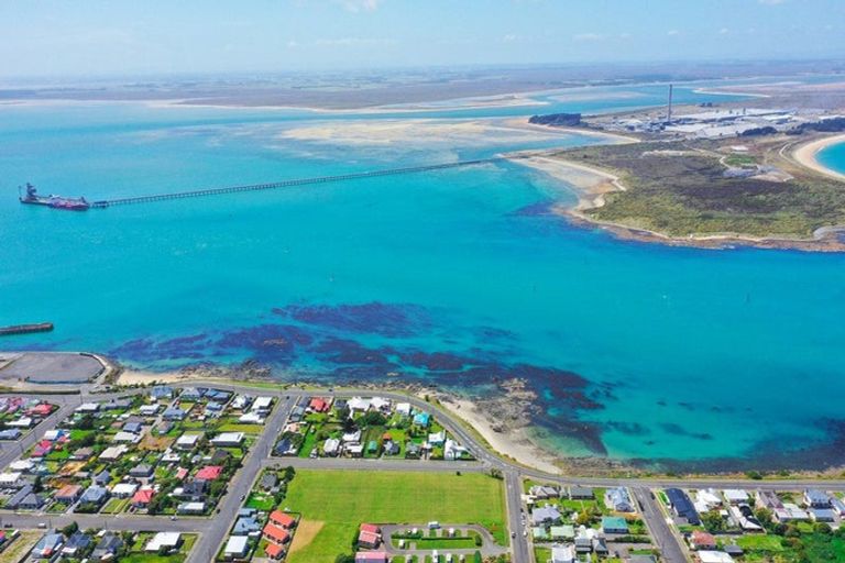 Photo of property in 2a Elizabeth Street, Bluff, 9814