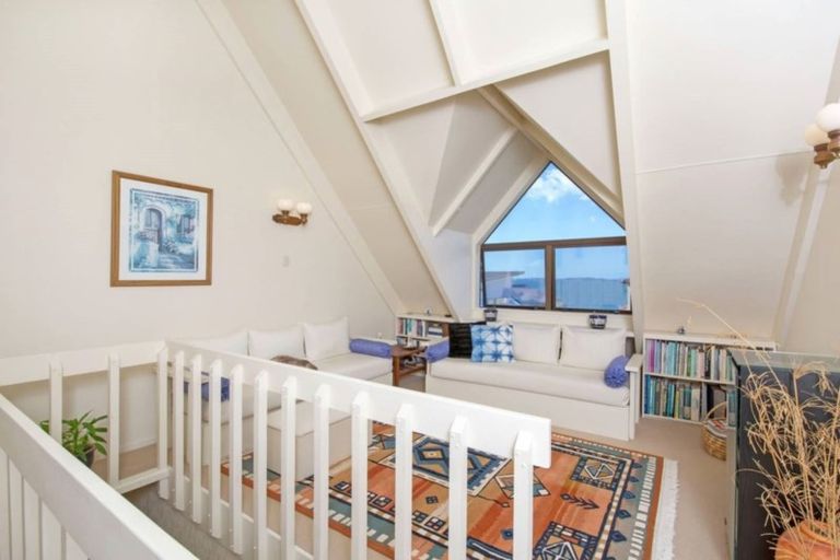 Photo of property in 14 Rogers Avenue, Eastern Beach, Auckland, 2012