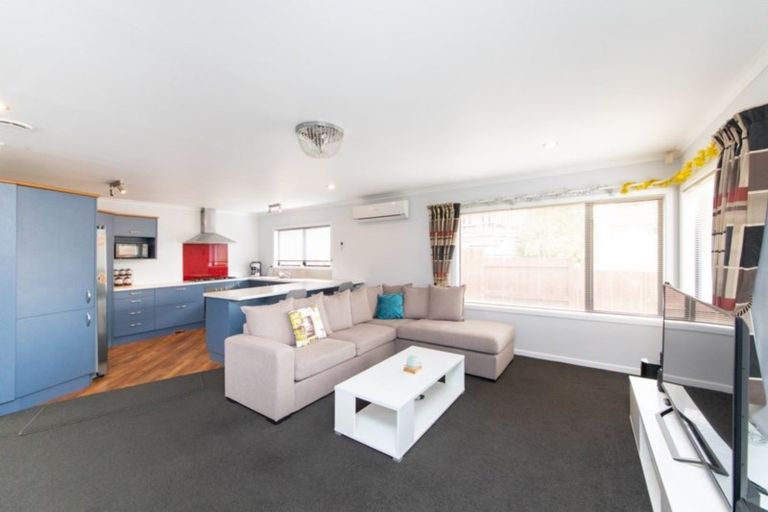 Photo of property in 7 Ruapehu Drive, Fitzherbert, Palmerston North, 4410