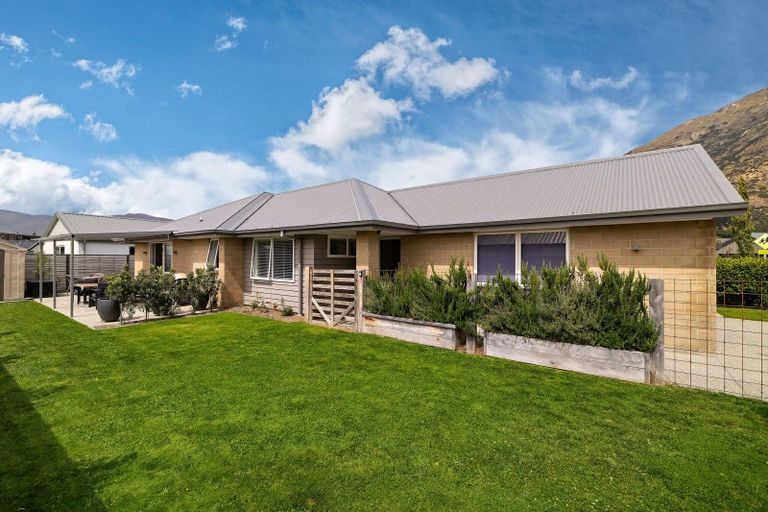 Photo of property in 8 Coventry Crescent, Lower Shotover, Queenstown, 9304