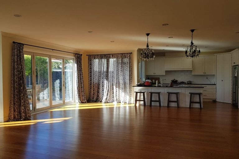 Photo of property in 38 Norman Road, Hauraki, Auckland, 0622